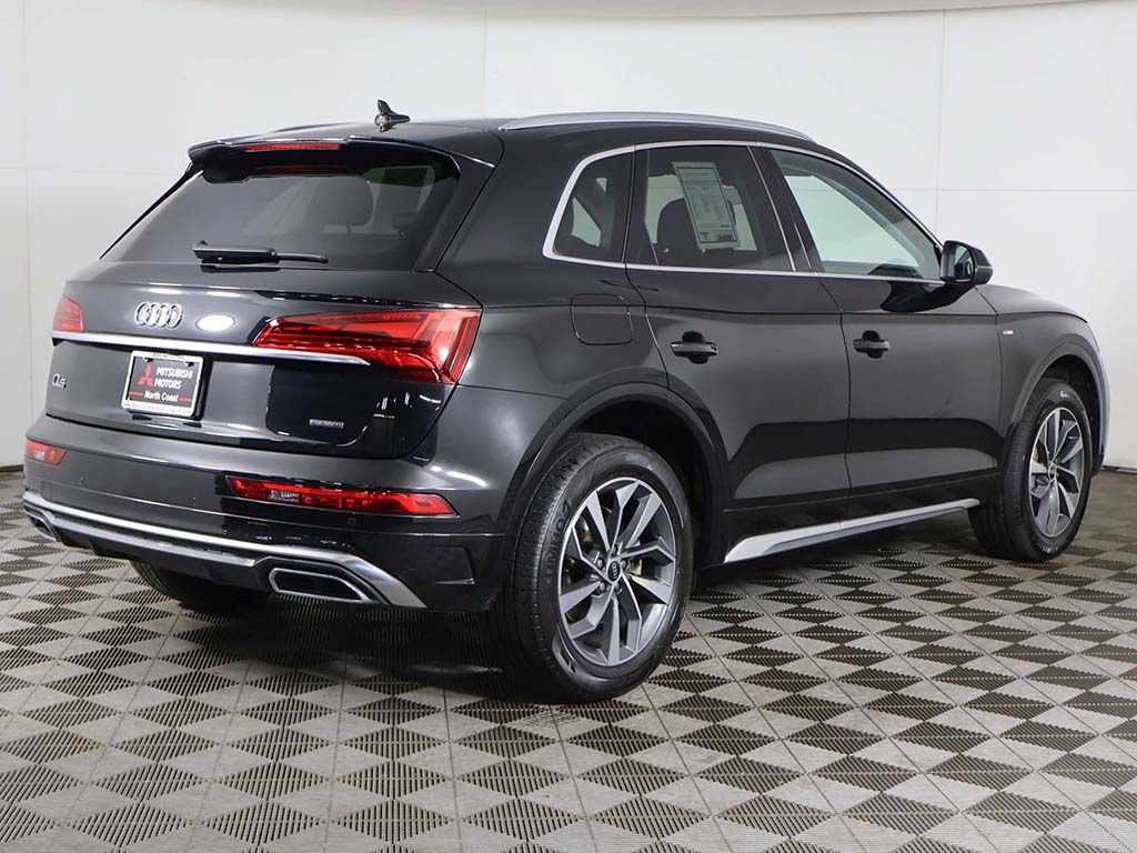 Used 2023 Audi Q5 2.0T Premium Plus w/ Premium Plus Package AWD/4WD image 12