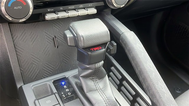 Used 2024 Toyota Tacoma TRD Off-Road image 17