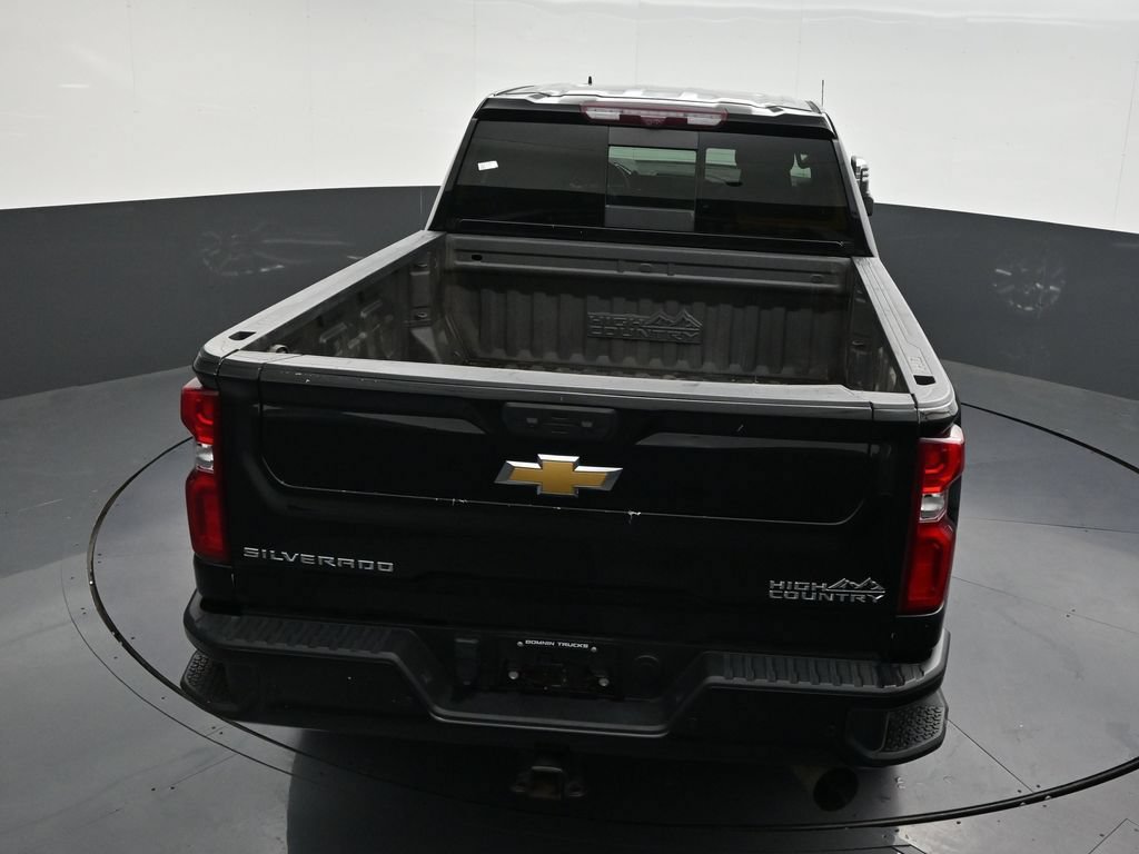 Used 2024 Chevrolet Silverado 2500 High Country w/ High Country Premium Package AWD/4WD image 20