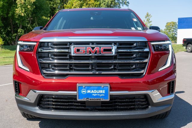 Used 2025 GMC Acadia Elevation w/ LPO, Floor Liner Package image 3