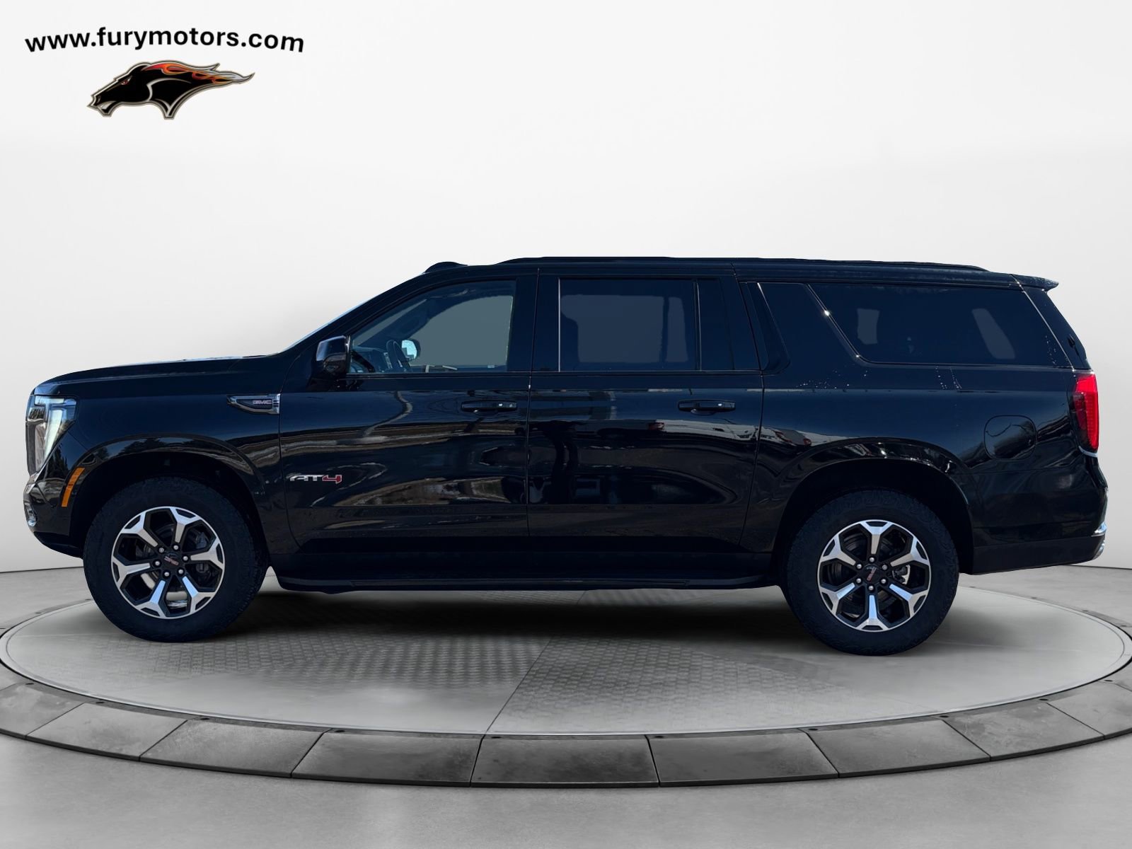 Used 2025 GMC Yukon XL AT4 image 6