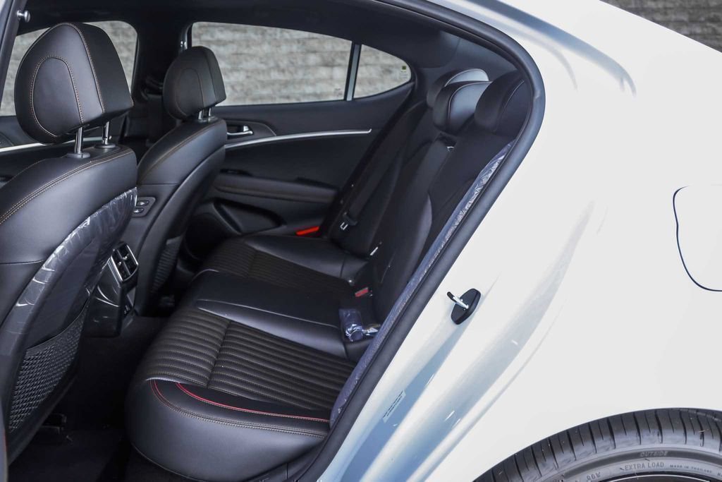 New 2026 Genesis G70 3.3T Sport Prestige image 9