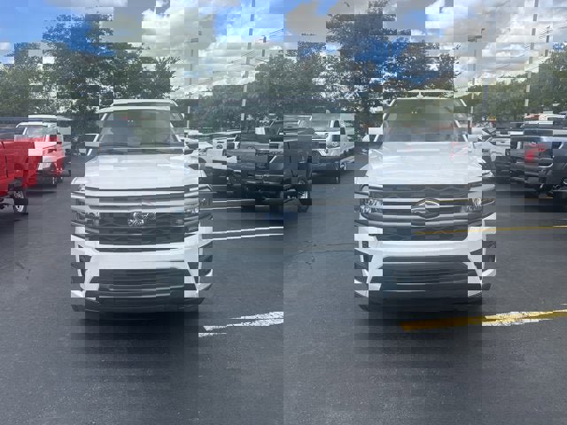 Used 2024 Ford Expedition Max XLT image 2