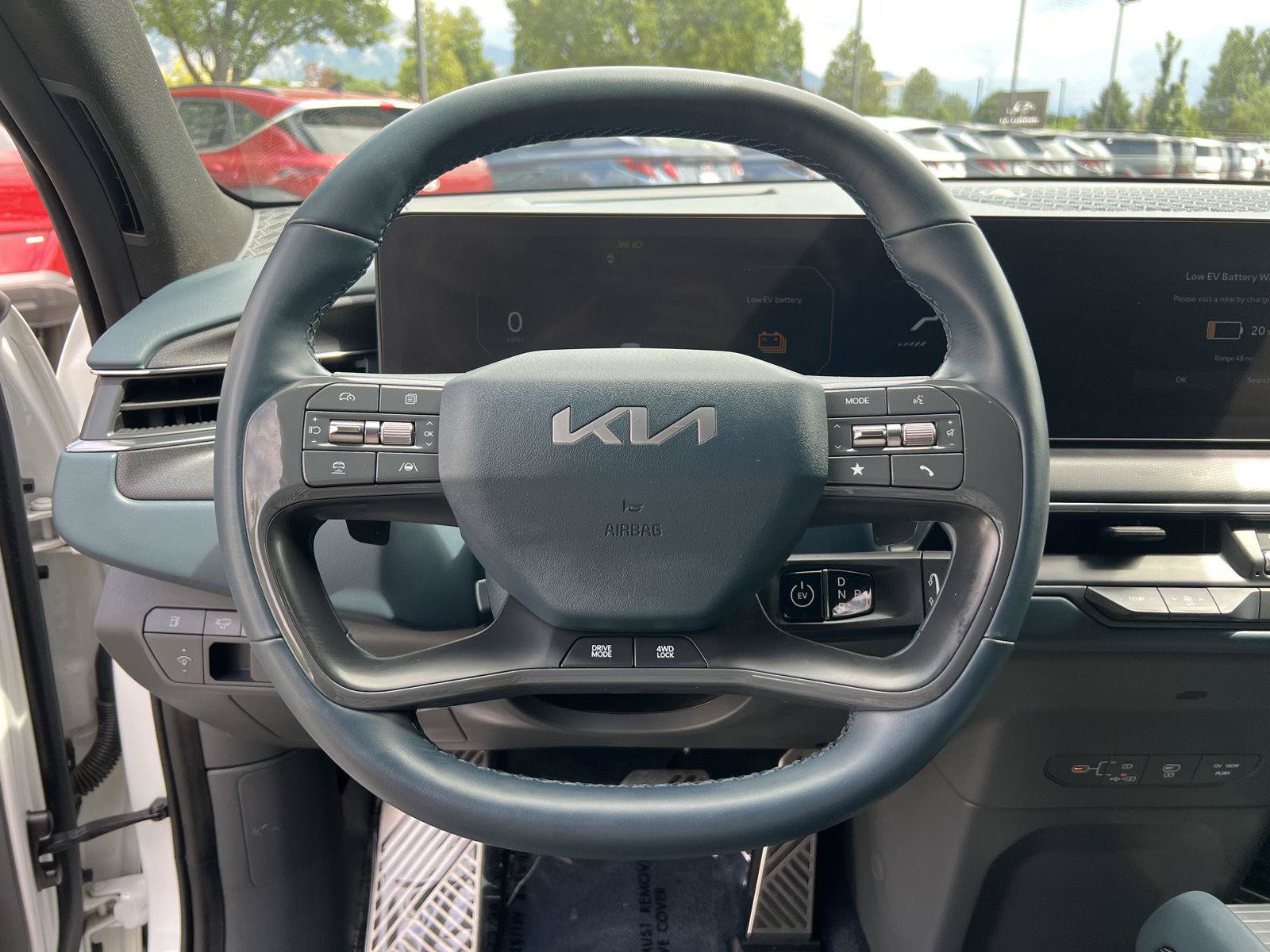 Used 2024 Kia EV9 GT-Line AWD/4WD image 36