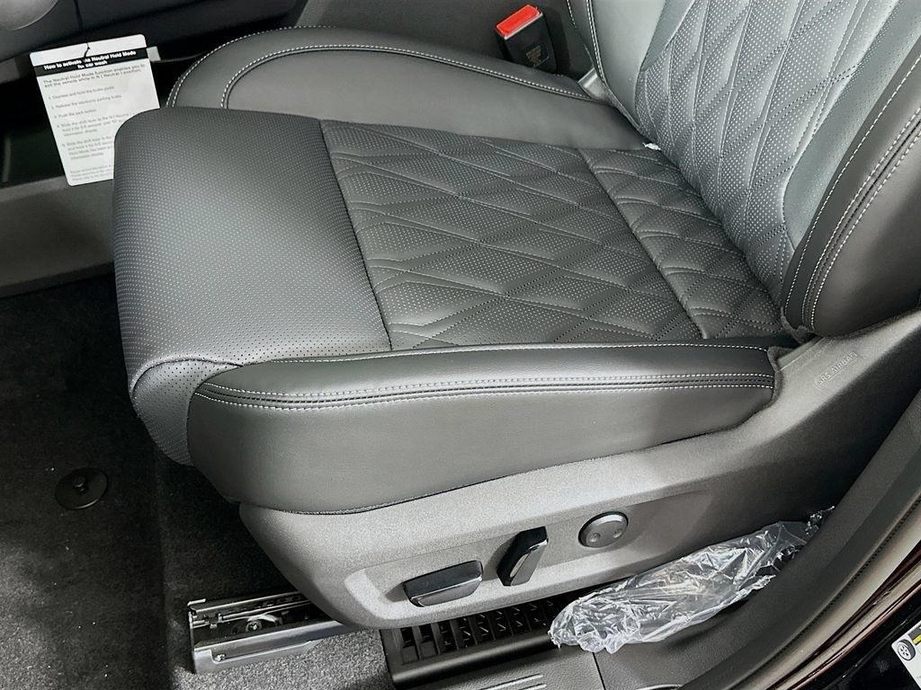 New 2026 Nissan Rogue Platinum w/ Platinum Premium Package AWD/4WD image 27