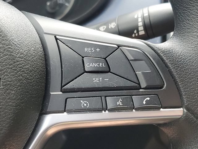 Used 2023 Nissan Versa SV FWD image 11