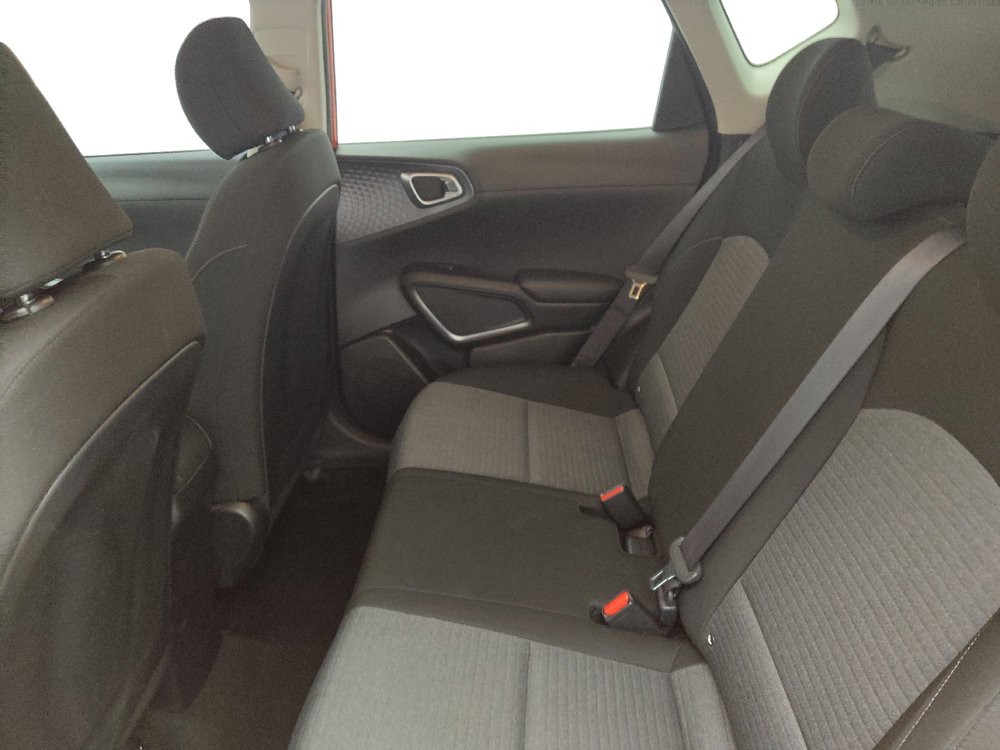 Used 2020 Kia Soul S FWD image 18