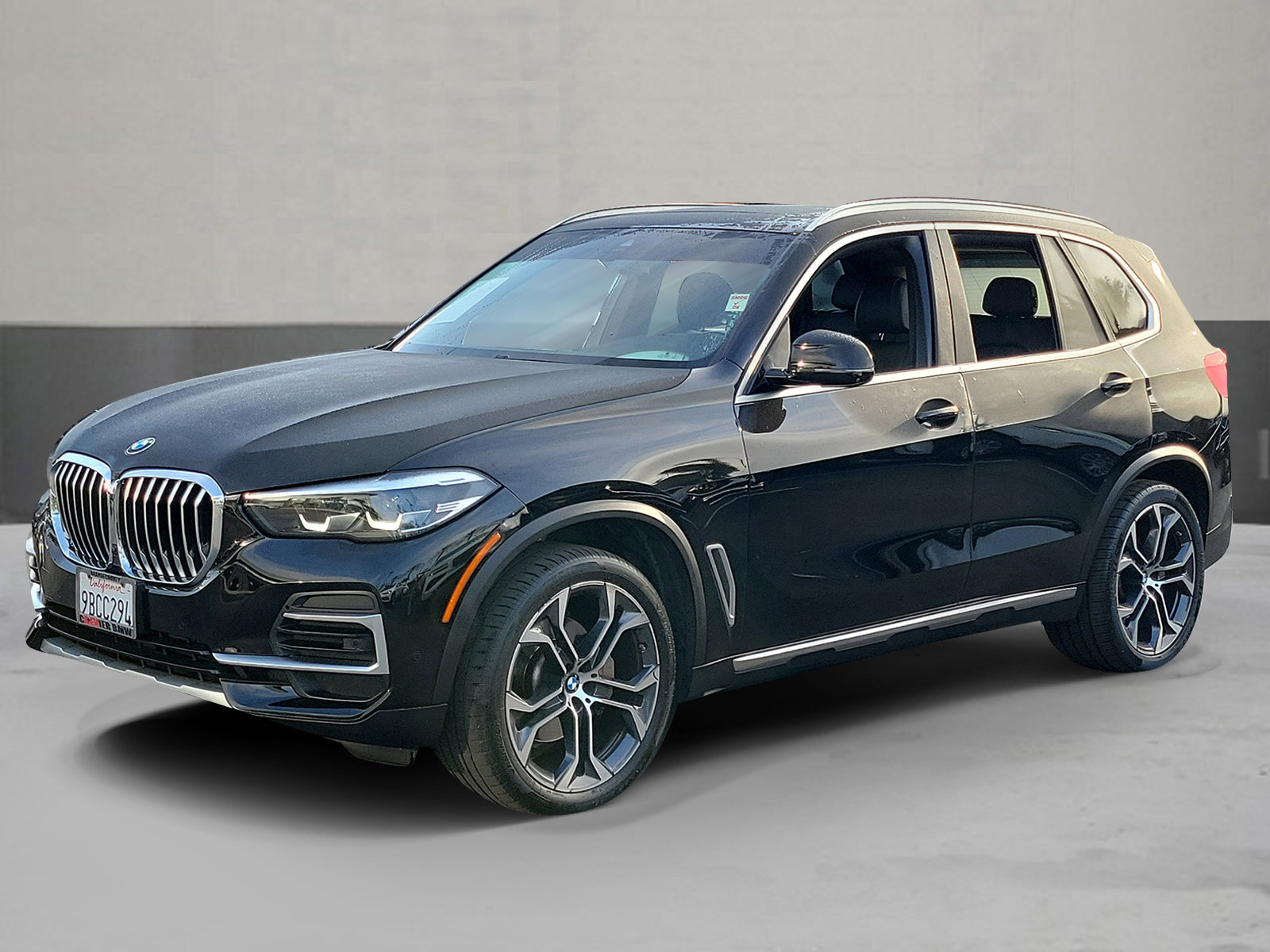 Used 2022 BMW X5 sDrive40i w/ Parking Assistance Package RWD image 1