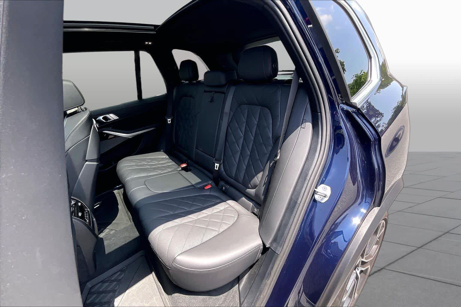 Used 2026 BMW X5 xDrive40i w/ Climate Comfort Package AWD/4WD image 21