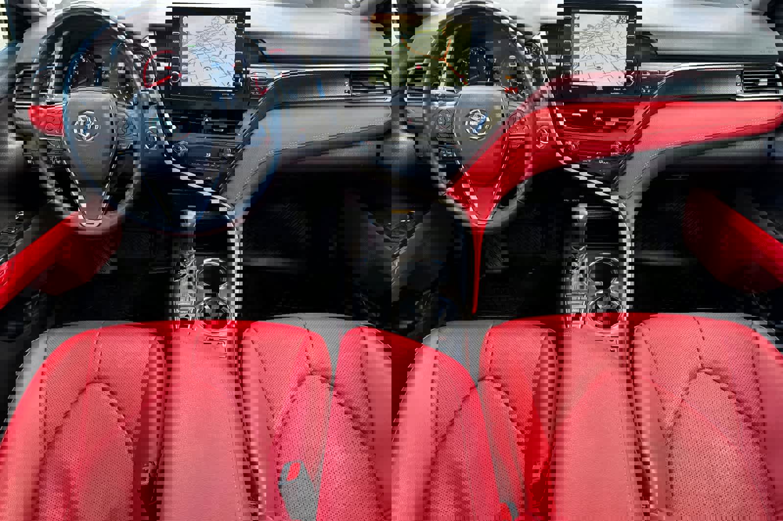 Used 2021 Toyota Camry XSE w/ Navigation Package video 3