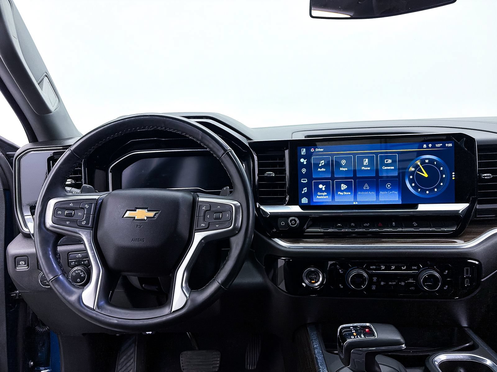 Used 2024 Chevrolet Silverado 1500 LT AWD/4WD image 7