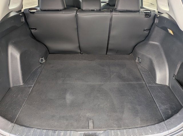 Used 2022 Toyota RAV4 XLE image 7