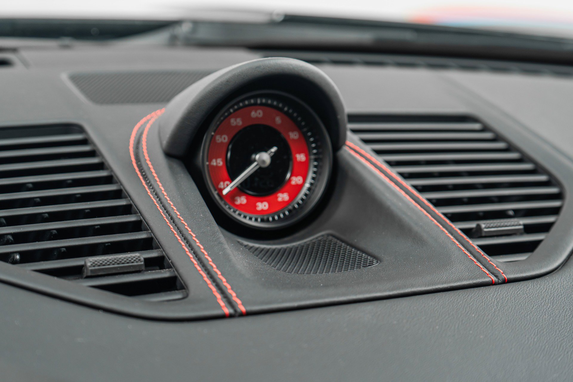 Used 2024 Porsche 911 Dakar AWD/4WD image 31