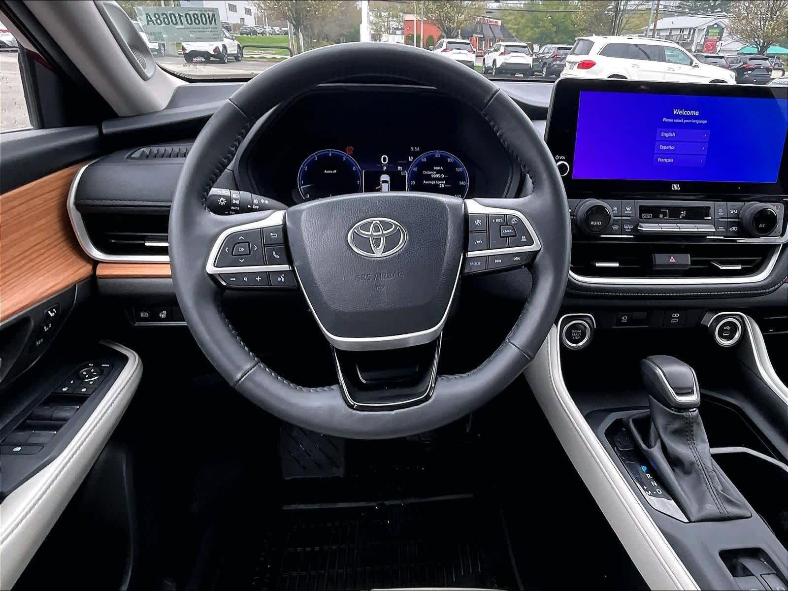 Used 2024 Toyota Grand Highlander Limited AWD/4WD image 18