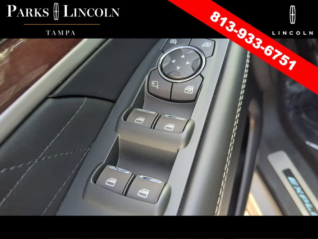 Used 2018 Ford Explorer Platinum image 18