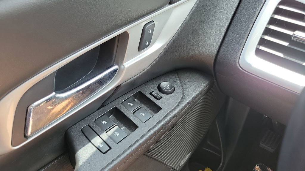 Used 2016 GMC Terrain SLT image 26