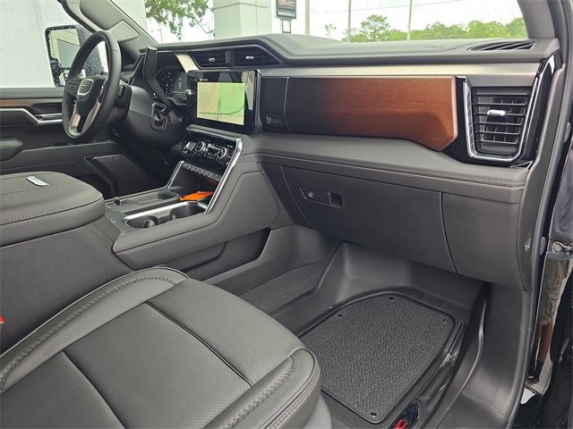New 2025 GMC Sierra 2500 Denali w/ Denali Reserve Package image 10
