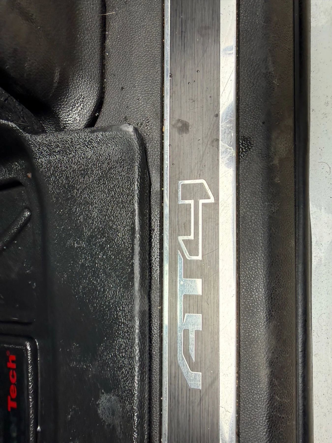 Used 2021 GMC Yukon AT4 w/ AT4 Premium Package image 31