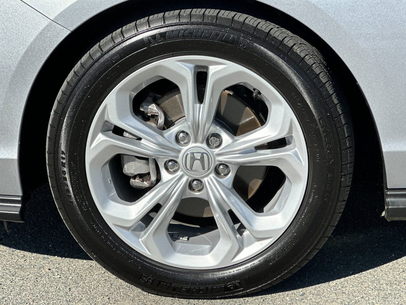 Certified 2025 Honda Accord LX image 25