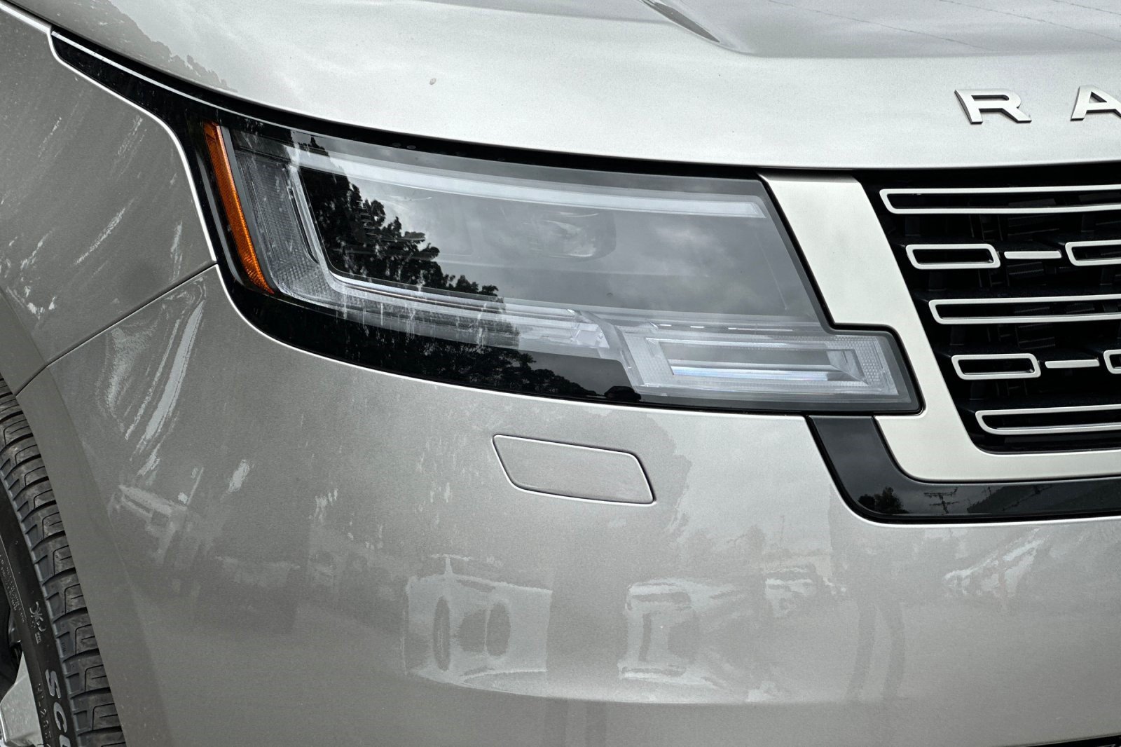 New 2026 Land Rover Range Rover SE AWD/4WD image 12