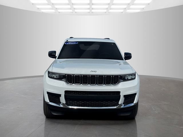 Used 2025 Jeep Grand Cherokee L Laredo w/ Trailer Tow Package image 2