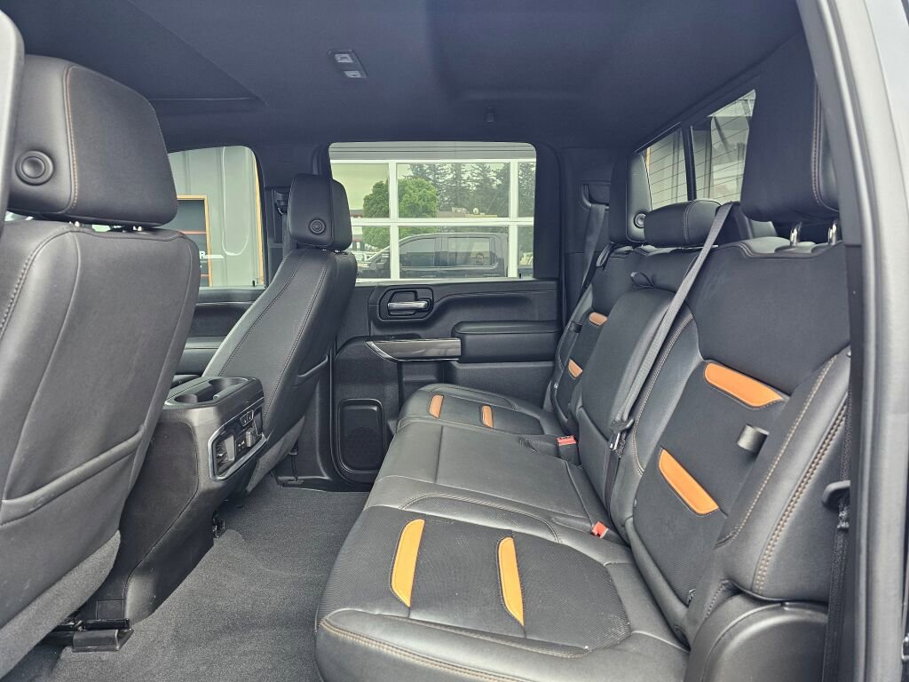 Used 2023 GMC Sierra 3500 AT4 w/ AT4 Preferred Package AWD/4WD image 17