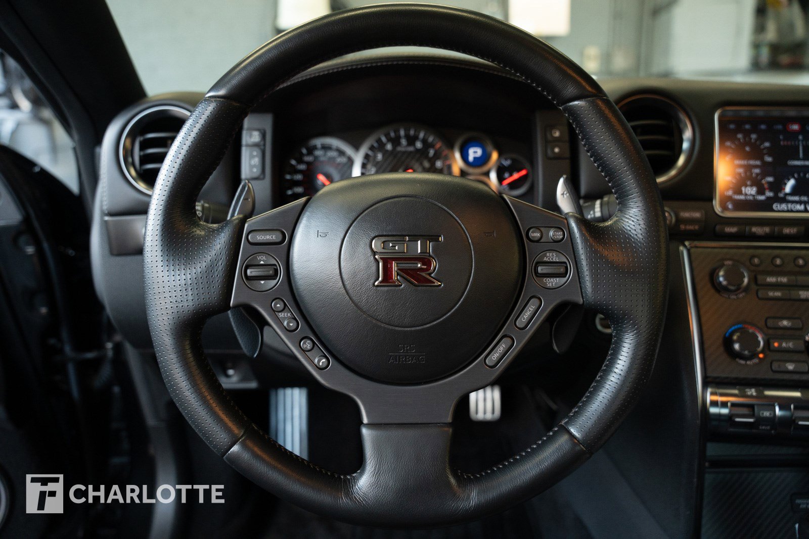 Used 2015 Nissan GT-R Premium image 20