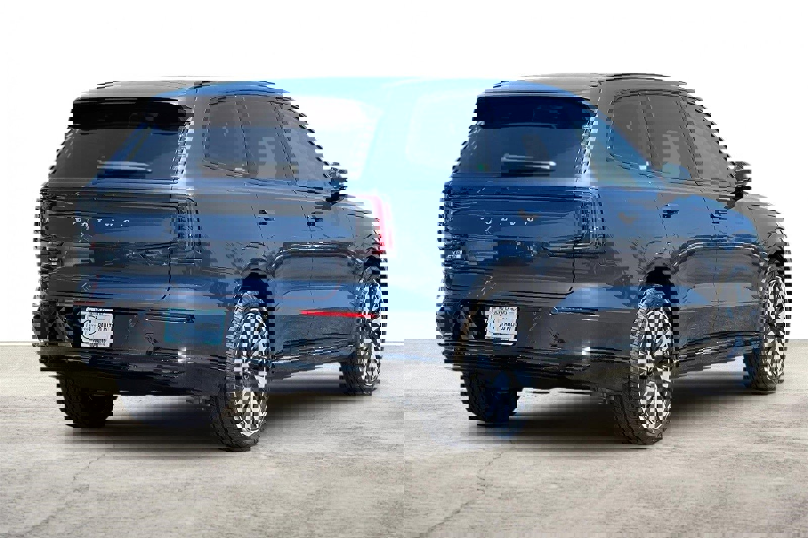 Used 2025 Volvo EX90 Ultra image 3