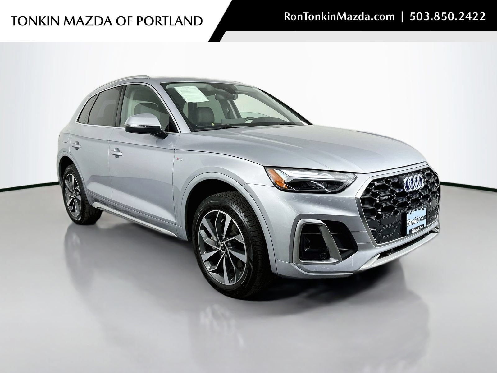 Used 2023 Audi Q5 2.0T Premium w/ Convenience Package AWD/4WD image 1