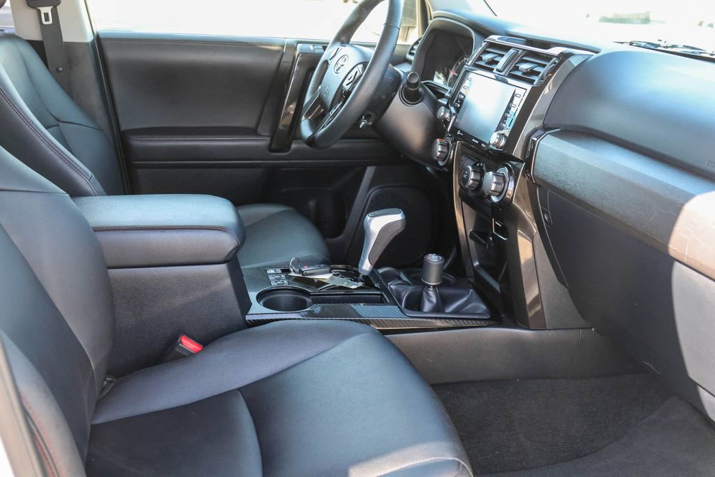 Used 2021 Toyota 4Runner TRD Off-Road Premium AWD/4WD image 16