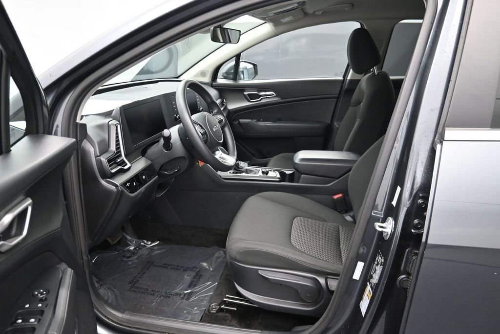 Used 2024 Kia Sportage LX AWD/4WD image 17