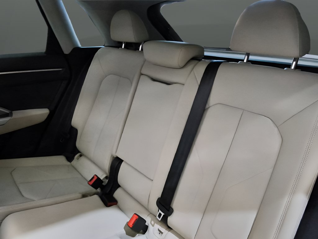 Used 2022 Audi Q3 2.0T Premium w/ Convenience Package AWD/4WD image 14