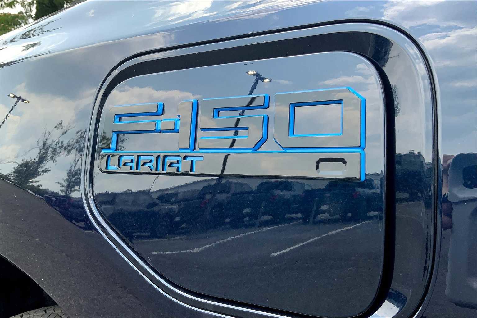 New 2025 Ford F150 Lightning Lariat image 15