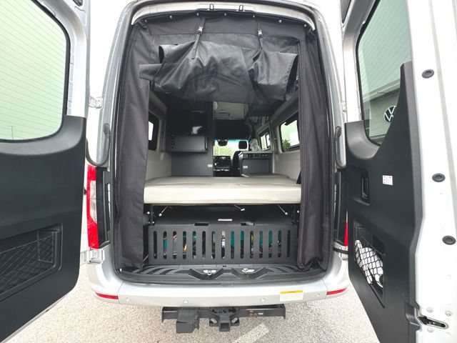 Used 2022 Mercedes-Benz Sprinter 2500 image 24