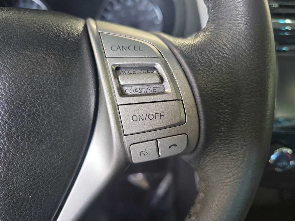 Used 2015 Nissan Altima 2.5 SV w/ Convenience Package FWD image 19