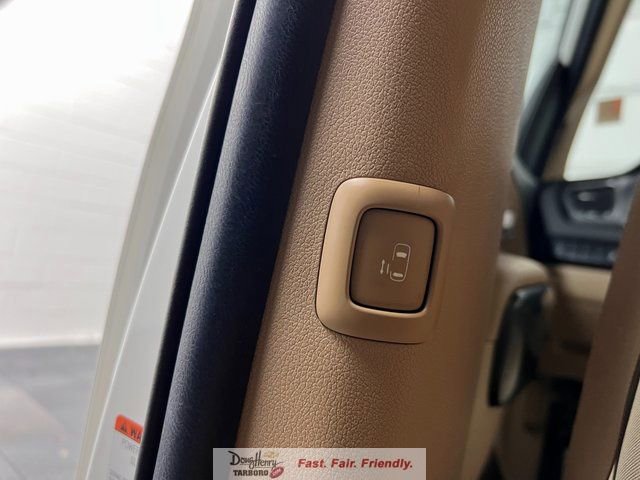 Used 2020 Kia Sedona LX image 38