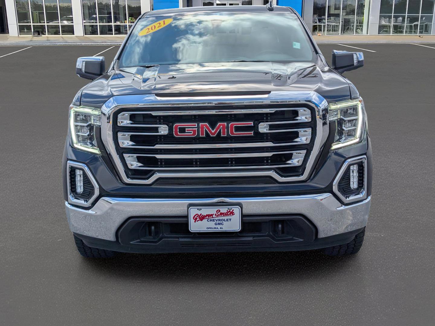 Used 2021 GMC Sierra 1500 SLT w/ SLT Premium Package image 2