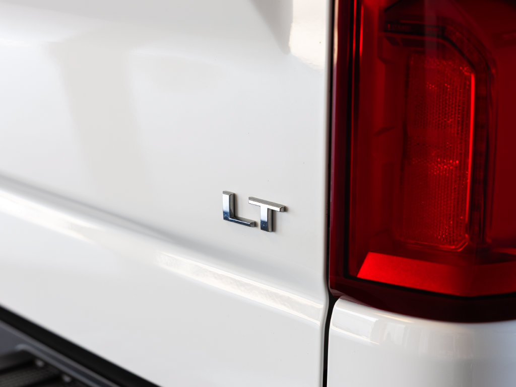 Used 2020 Chevrolet Silverado 1500 LT Trail Boss AWD/4WD image 9