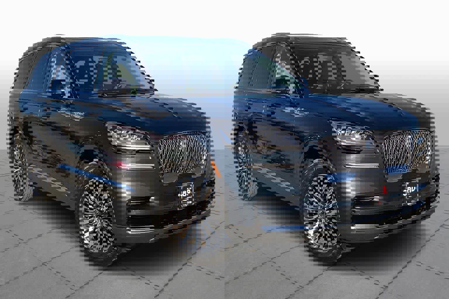 Used 2022 Lincoln Aviator Reserve w/ Equipment Group 201A image 3