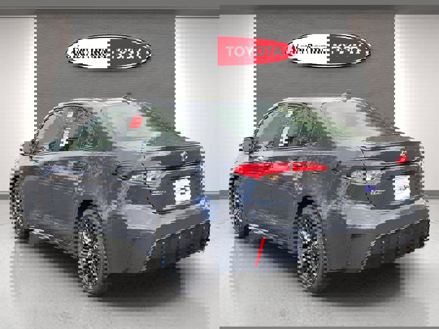 Used 2026 Toyota Corolla SE image 9