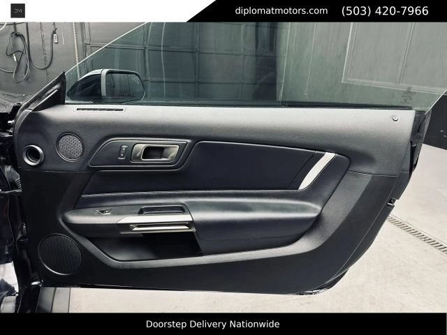 Used 2021 Ford Mustang Shelby GT500 w/ Carbon Fiber Track Pack RWD image 22