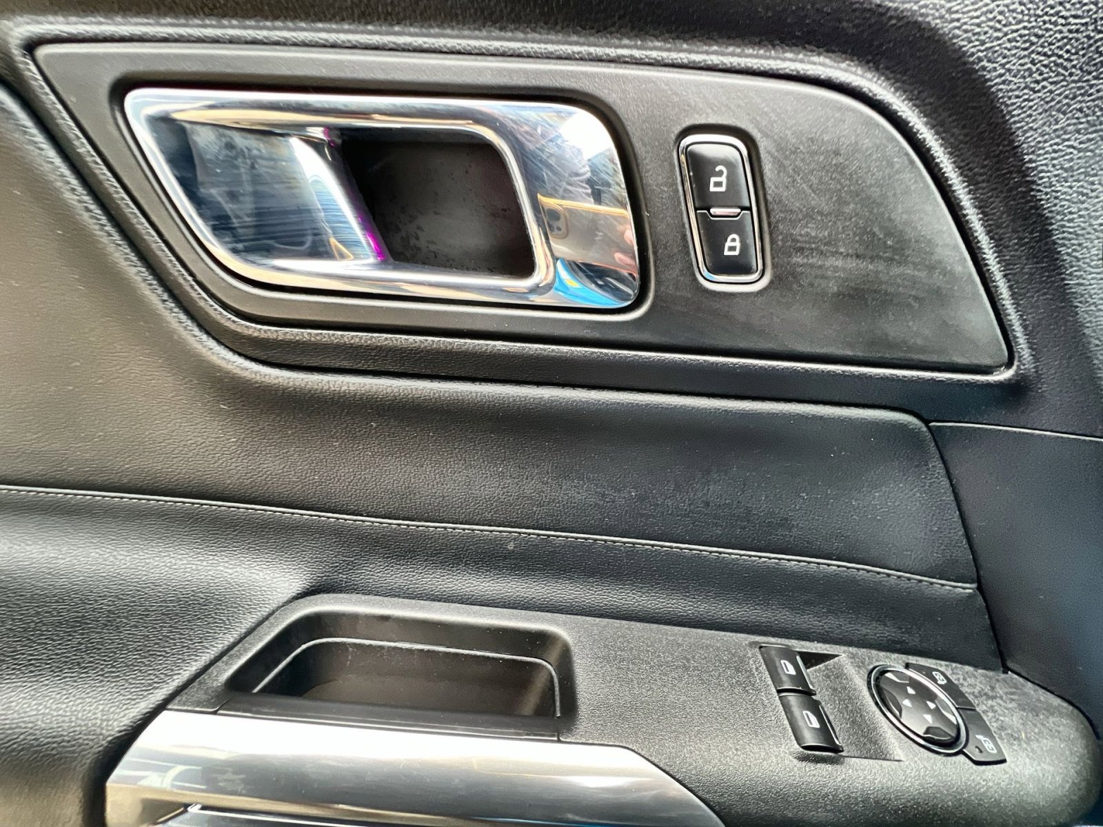 Used 2017 Ford Mustang GT Premium image 15