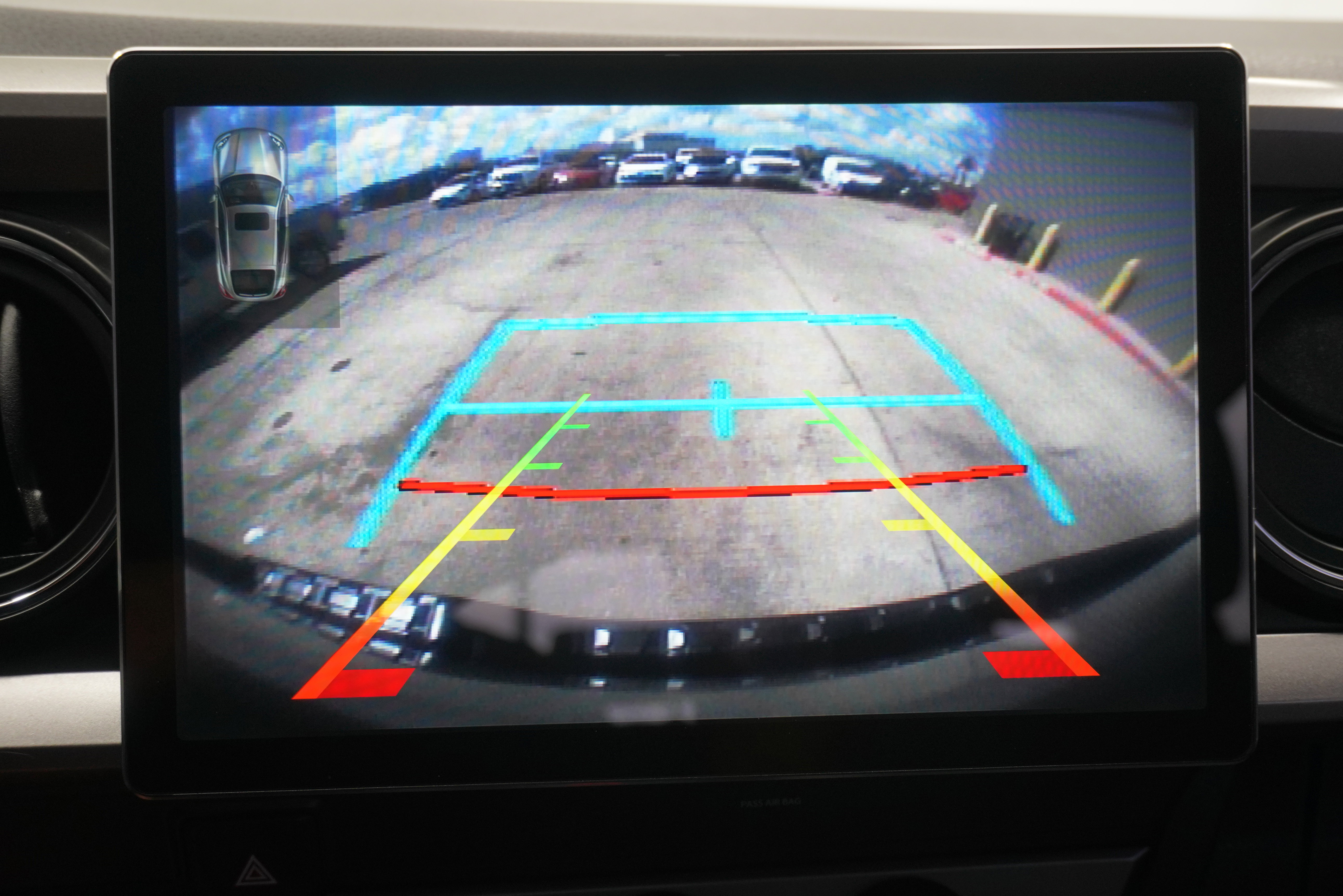 Used 2019 Toyota Tacoma SR5 RWD image 18