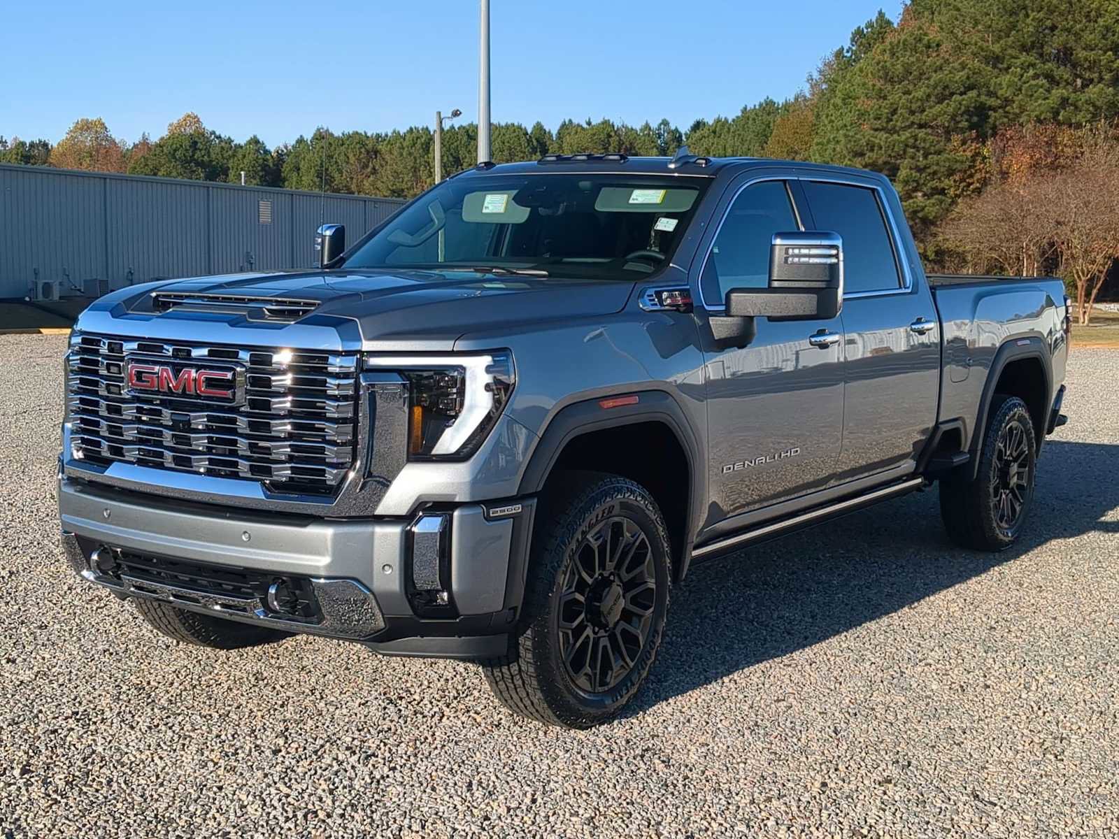 New 2026 GMC Sierra 2500 Denali w/ Denali Reserve Package image 4