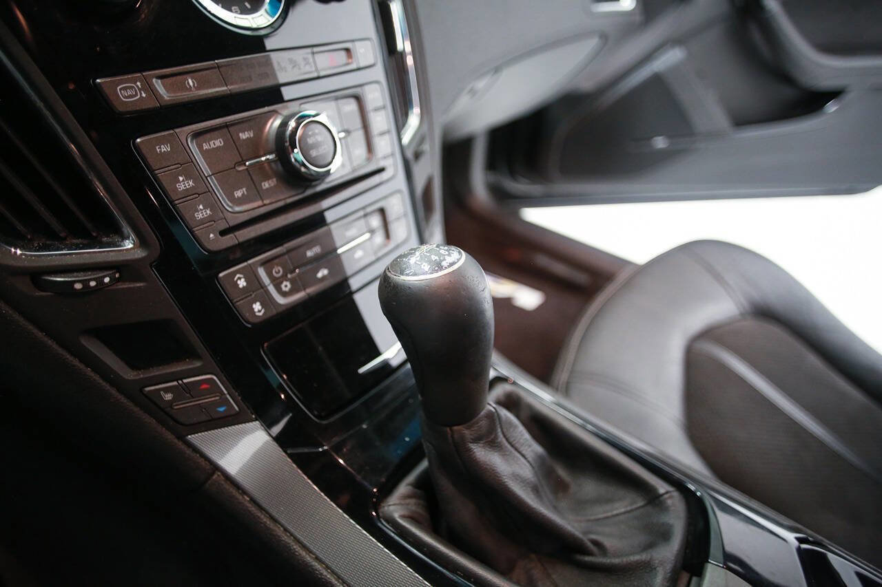 Used 2014 Cadillac CTS V RWD image 16