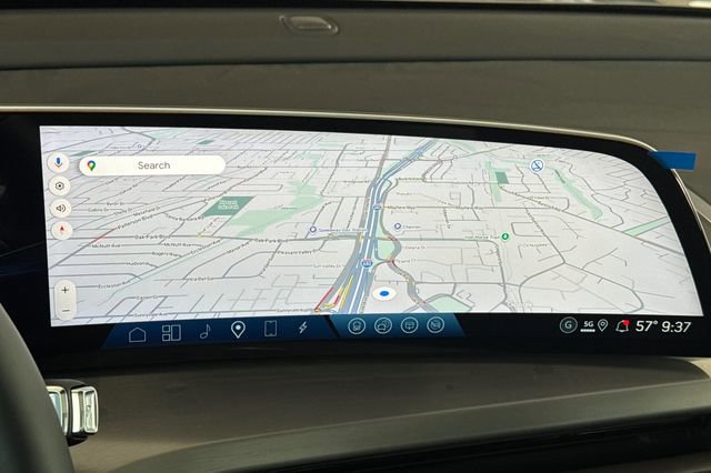 New 2026 Cadillac Vistiq Sport w/ LPO, Floor Liner Package AWD/4WD image 19