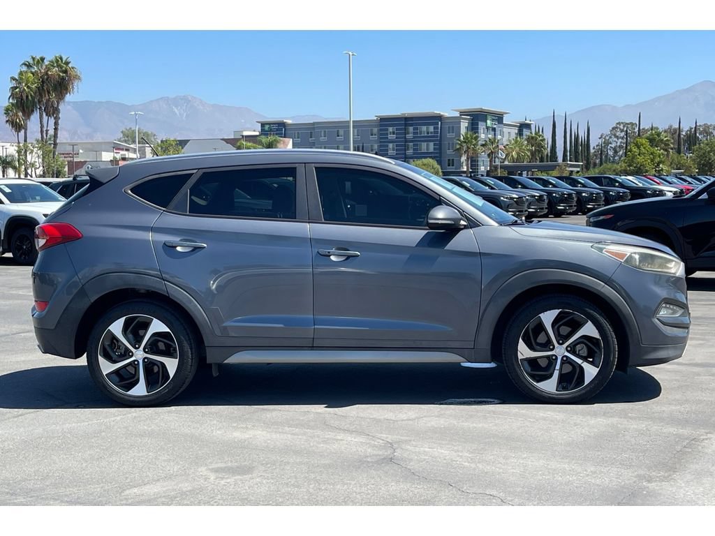 Used 2017 Hyundai Tucson Sport w/ Cargo Package FWD image 8