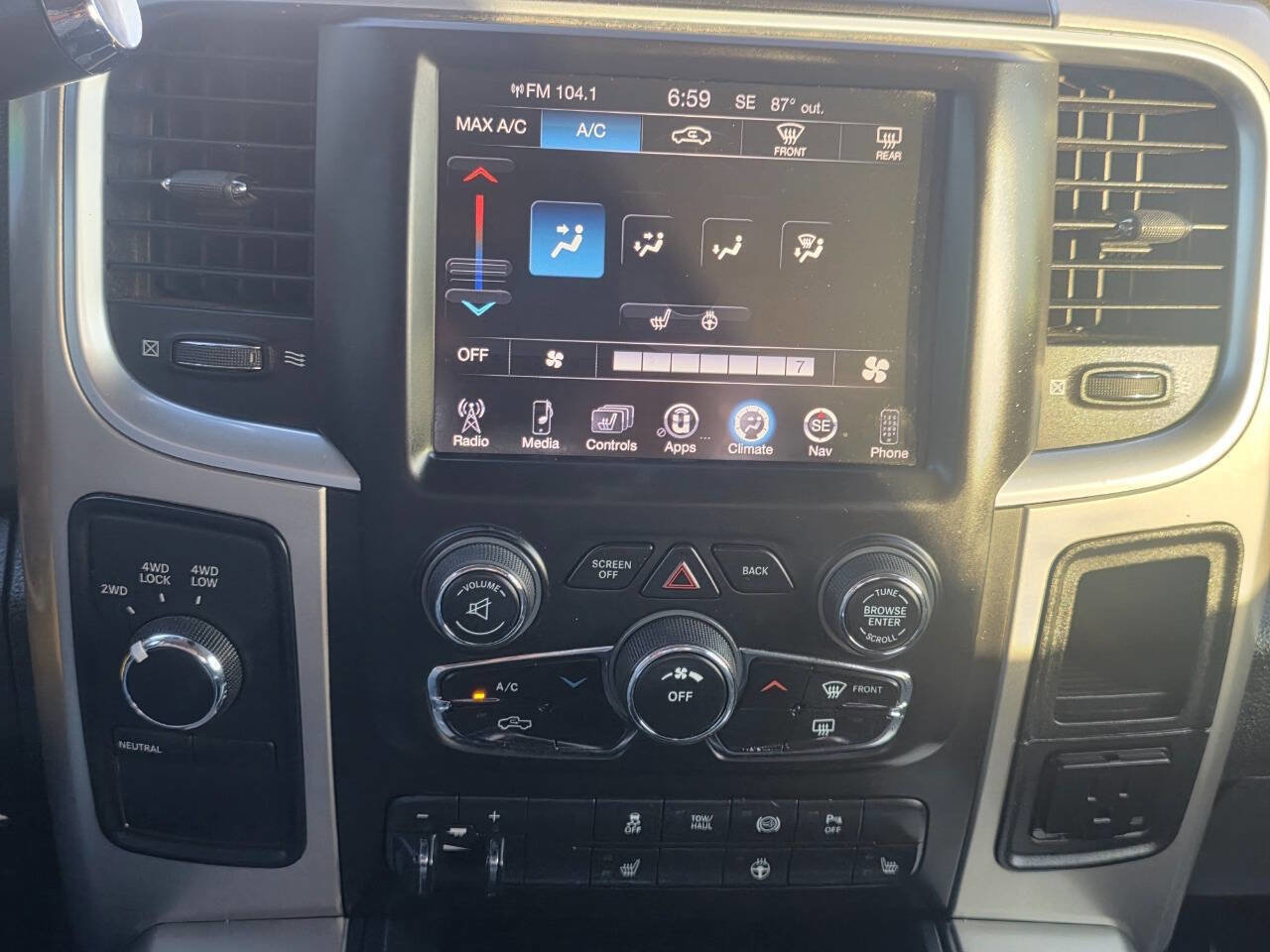 Used 2015 RAM 3500 Lone Star AWD/4WD image 26