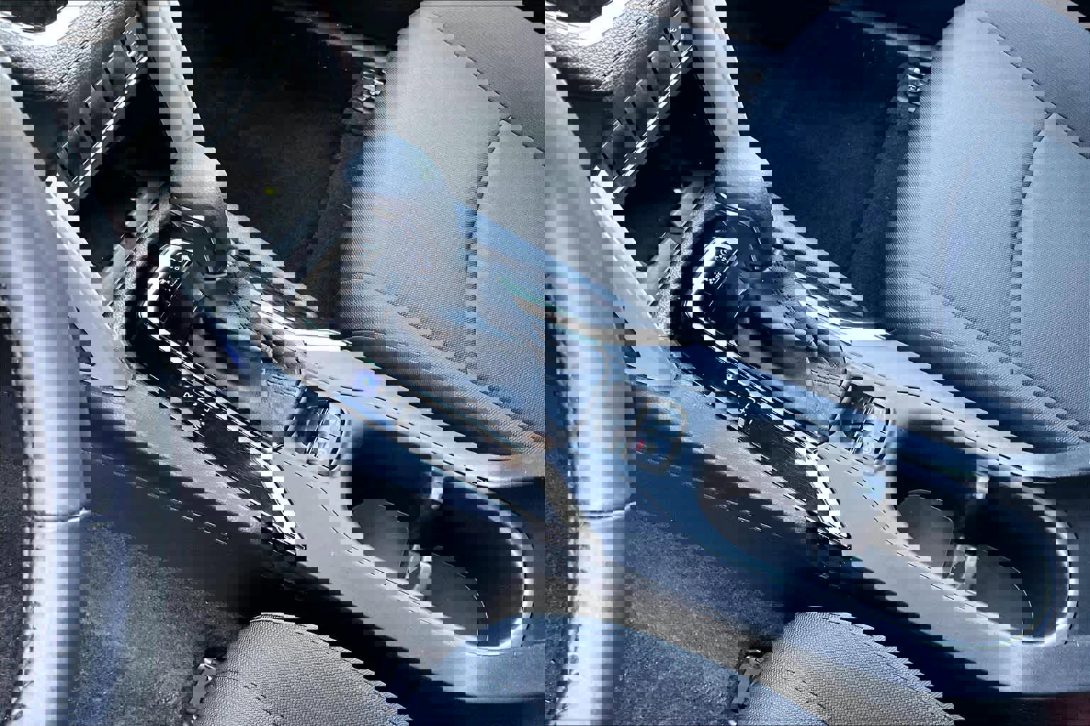 Certified 2024 Toyota Corolla Cross LE w/ Moonroof Package image 17