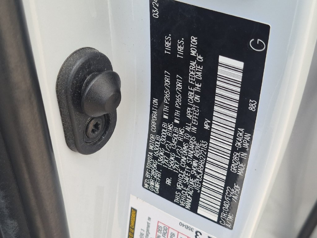 Certified 2024 Toyota 4Runner TRD Off-Road AWD/4WD image 30